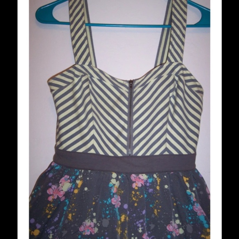 Kimchi Blue Fit 'n Flare Dress - Picture 2 of 3